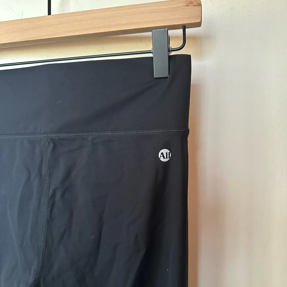 Bandier All Access Black Center Stage Leggings NWT - Picture 7 of 11